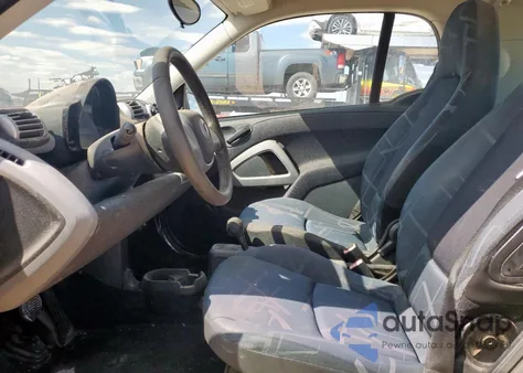 2010 Smart Fortwo Pure z USA, uszkodzony, nr VIN WMEEJ3BA9AK365925